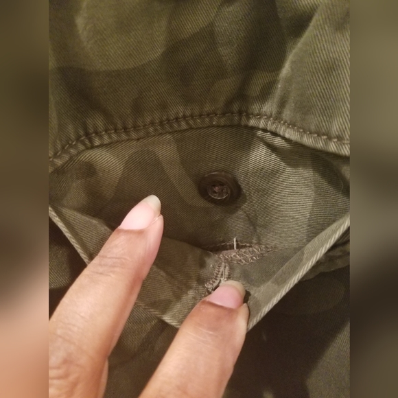 Aero Cameo Sweatpants - Picture 11 of 15